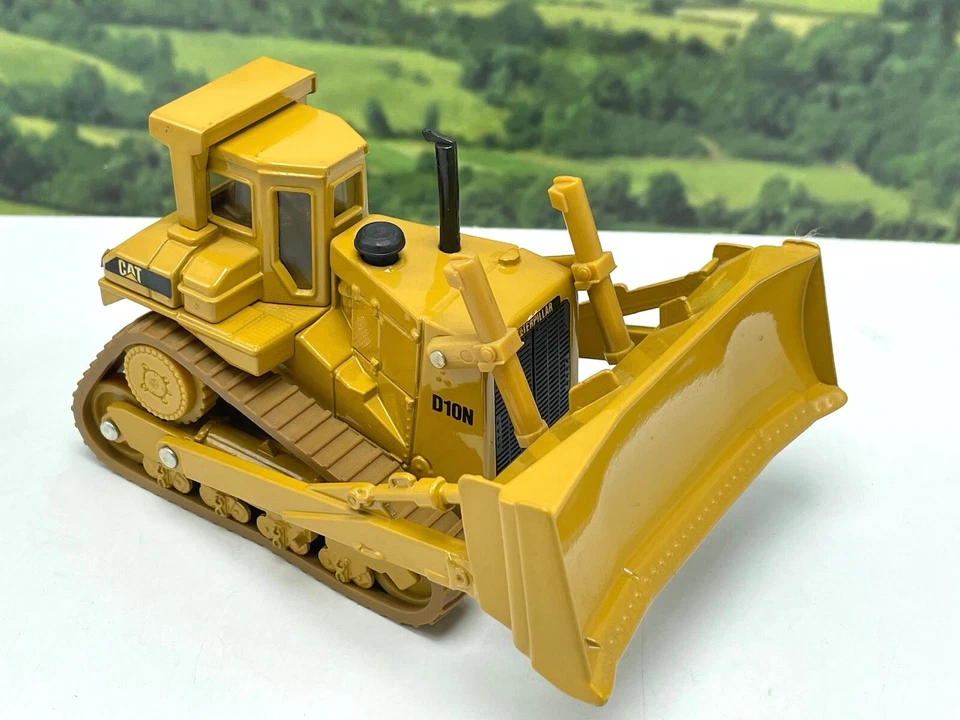 Tractor tipo oruga ERTL CAT Caterpillar D10N escala 1:50 2436 fundido a presión 1992 caja Foto 3 de 4