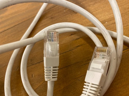 Netgear  N300 WiFi Range Extender / Internet Booster (Model: EX2700) - Picture 8 of 8