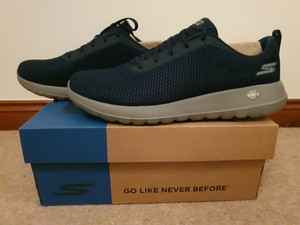 skechers mens gowalk max effort trainers