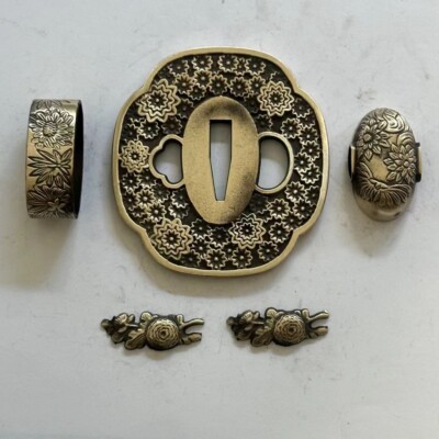 Excellent Brass Tsuba Suit Guard Fuchi Kashira Menuki for Katana