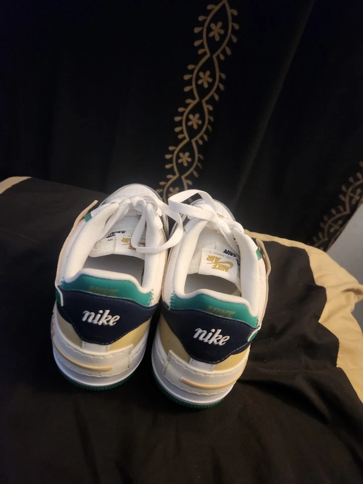 Talla 7.5- Nike Air Force 1 Sombra Blanco Malaquita Sésamo W Foto 4 de 4