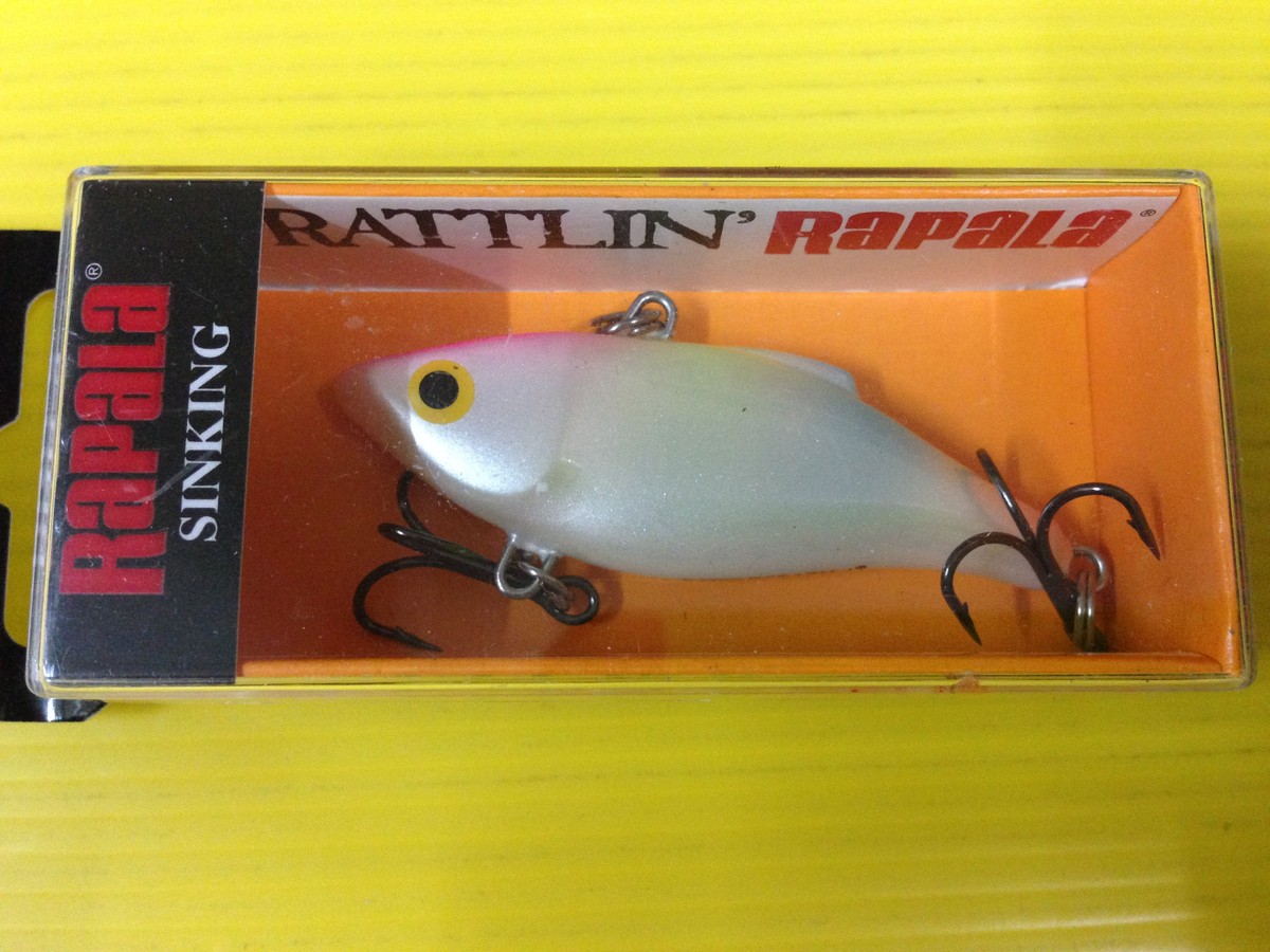 Rapala RNR-5 Rattlin Rap Holographic Blue Shad