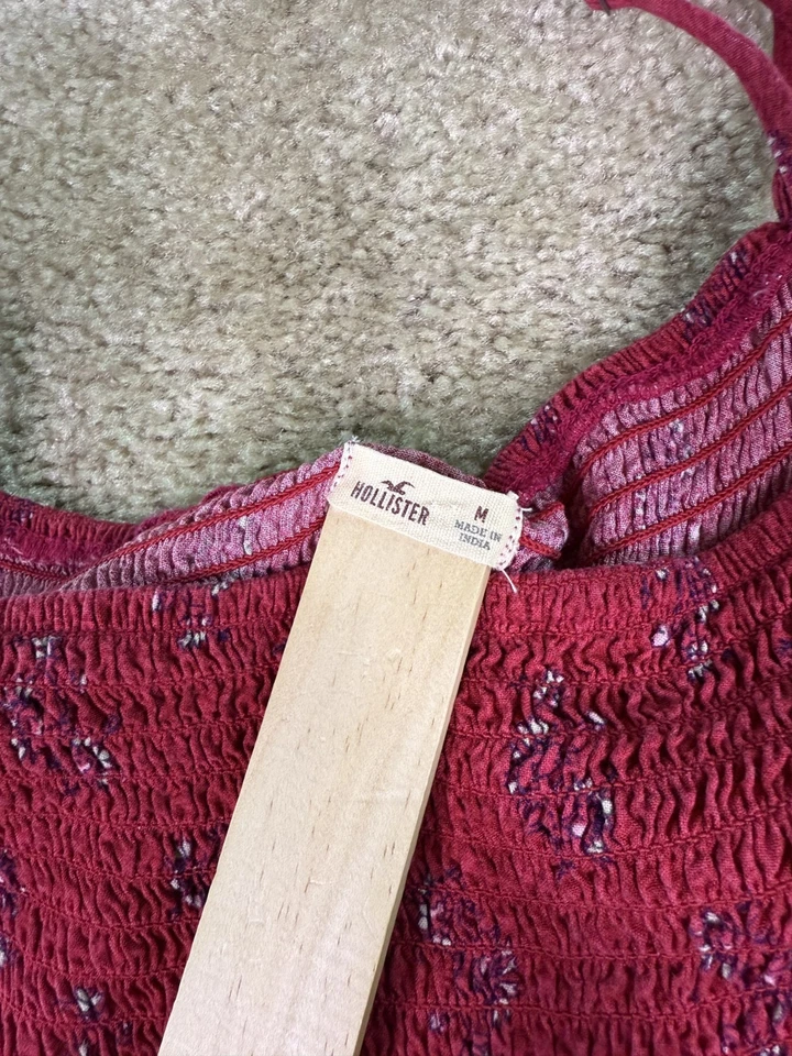 Romper Hollister Feminino Tamanho Médio Vermelho Floral Curto Elástico E779 - Imagem 3 de 4