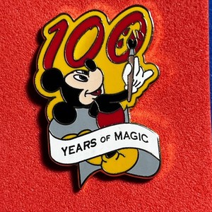 ディズニー　ピン　100 years of magic セット ディズニー ピン 100 years of magic セット