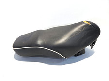 SELLA SEDILE  VANO SOTTOSELLA  APRILIA SCARABEO 50 4T 4V 2010-2012 CON STRAPPI
