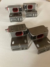 Keyence LR-ZB100CP Rectangular M8 Connector