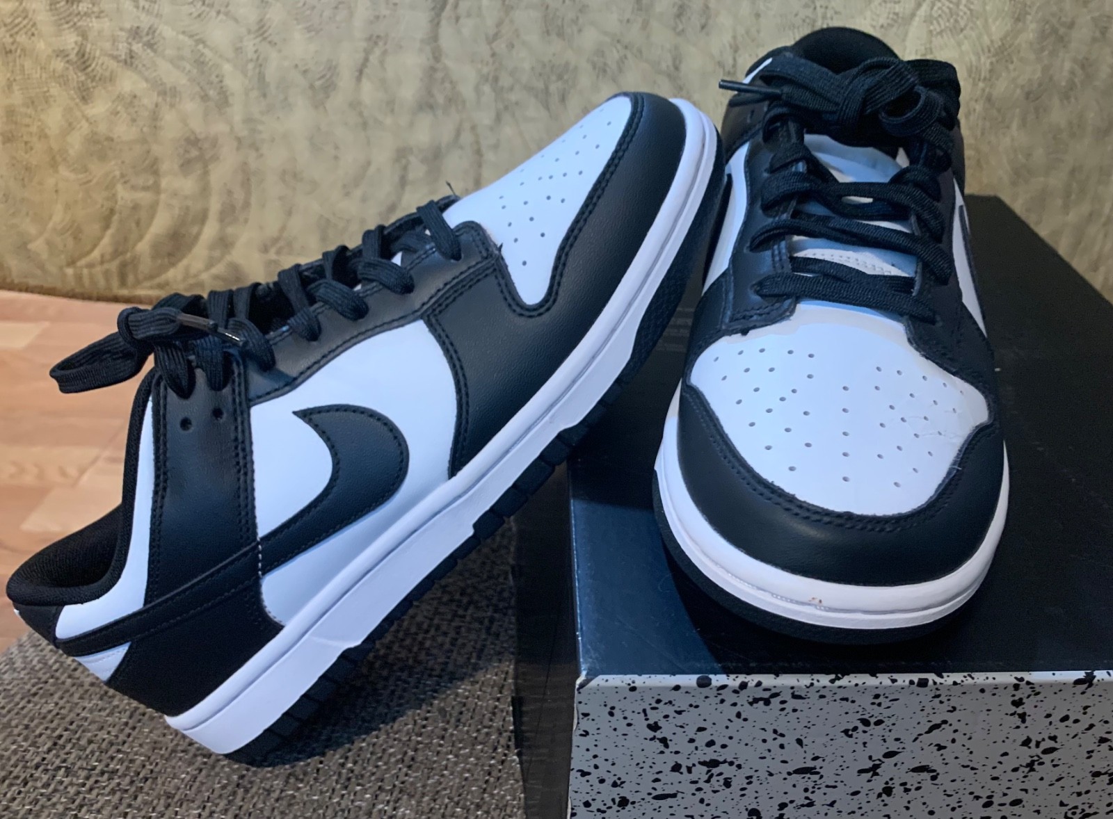 Size: 9  MEN’S-  Nike Dunk Low White/Black Panda Sneakers | ✅ BRAND NEW