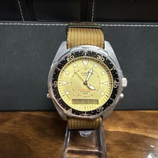 Casio AMW-320c Alarm Chronograph Man Wrist Watch Quartz Vintage WR100M #93