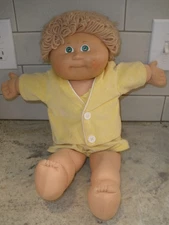VINTAGE 1980'S CABBAGE PATCH KIDS DOLL YELLOW OUTFIT