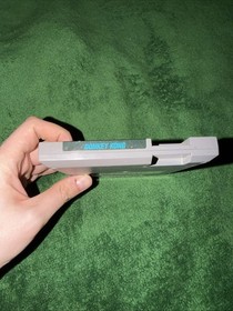 The Original Donkey Kong (NES, 1986) Arcade Classics Series 5-Screw Authentic