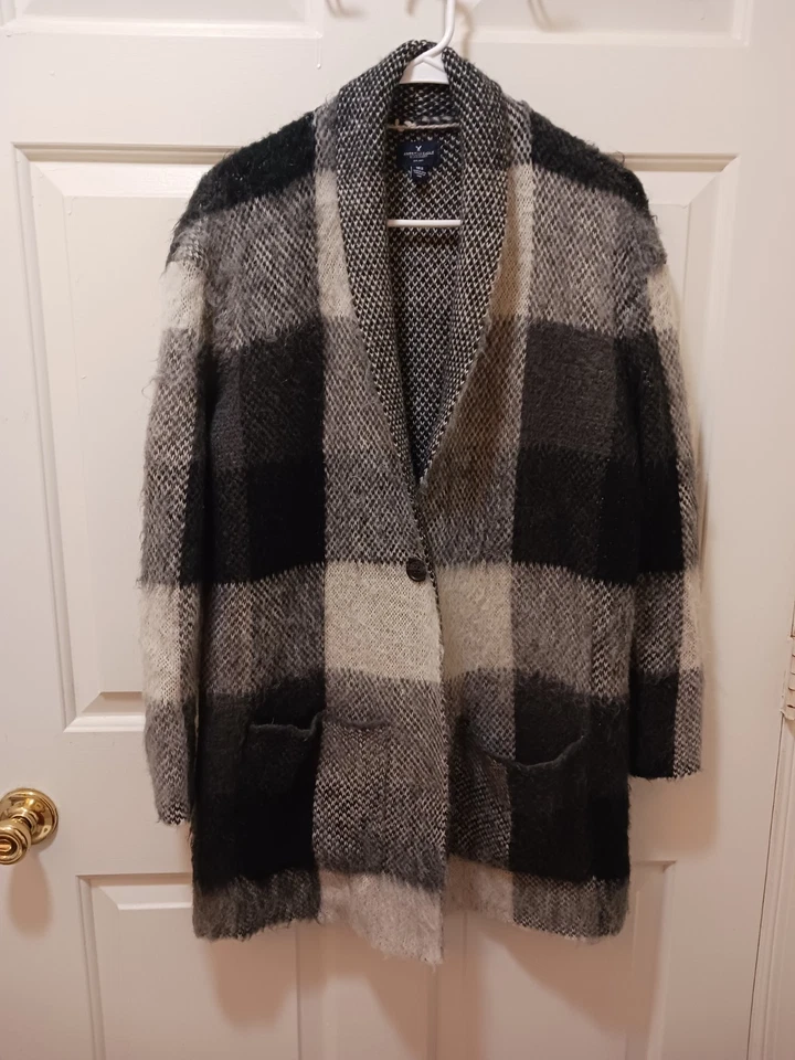 American Eagle Oversized Buffalo Plaid Sweater Coat Mohair Wool Cozy Fuzzy XS/S - Image 3 of 4