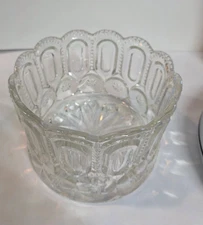 L E Smith moon and star clear Glass jaridinene