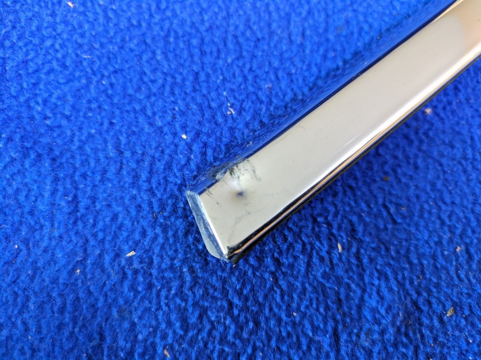 chrome strip trim rear left Bentley CONTINENTAL FLYING SPUR driver window door