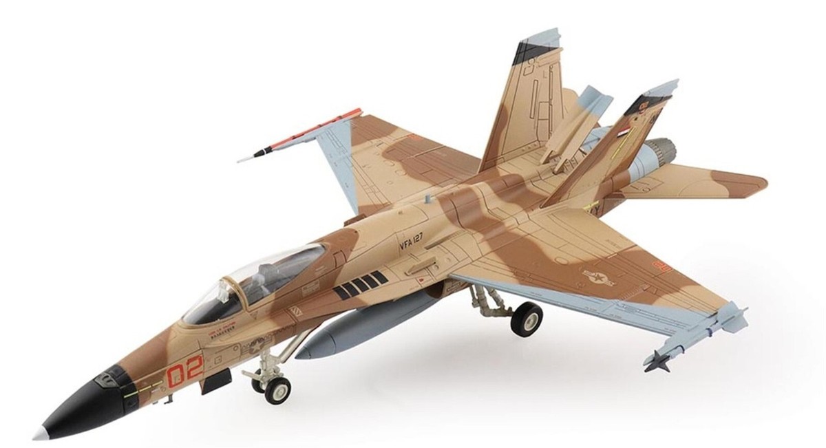 Hobby Master 1/72 F/A-18A Hornet USN VFA-127 Cylons, Cylon 02 NAS Fallon HA3565 Hobby Master 1/72 F/A-18A Hornet USN VFA-127 Cylons, Cylon 02 NAS Fallon HA3565