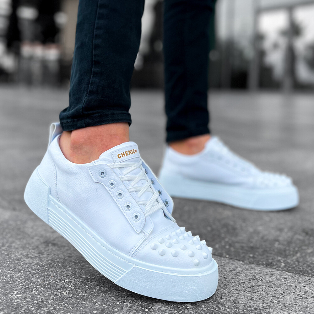 Men's Spiked Shoes Casual Shoes Lace Up Sneakers Walking Sneakers - Main Image