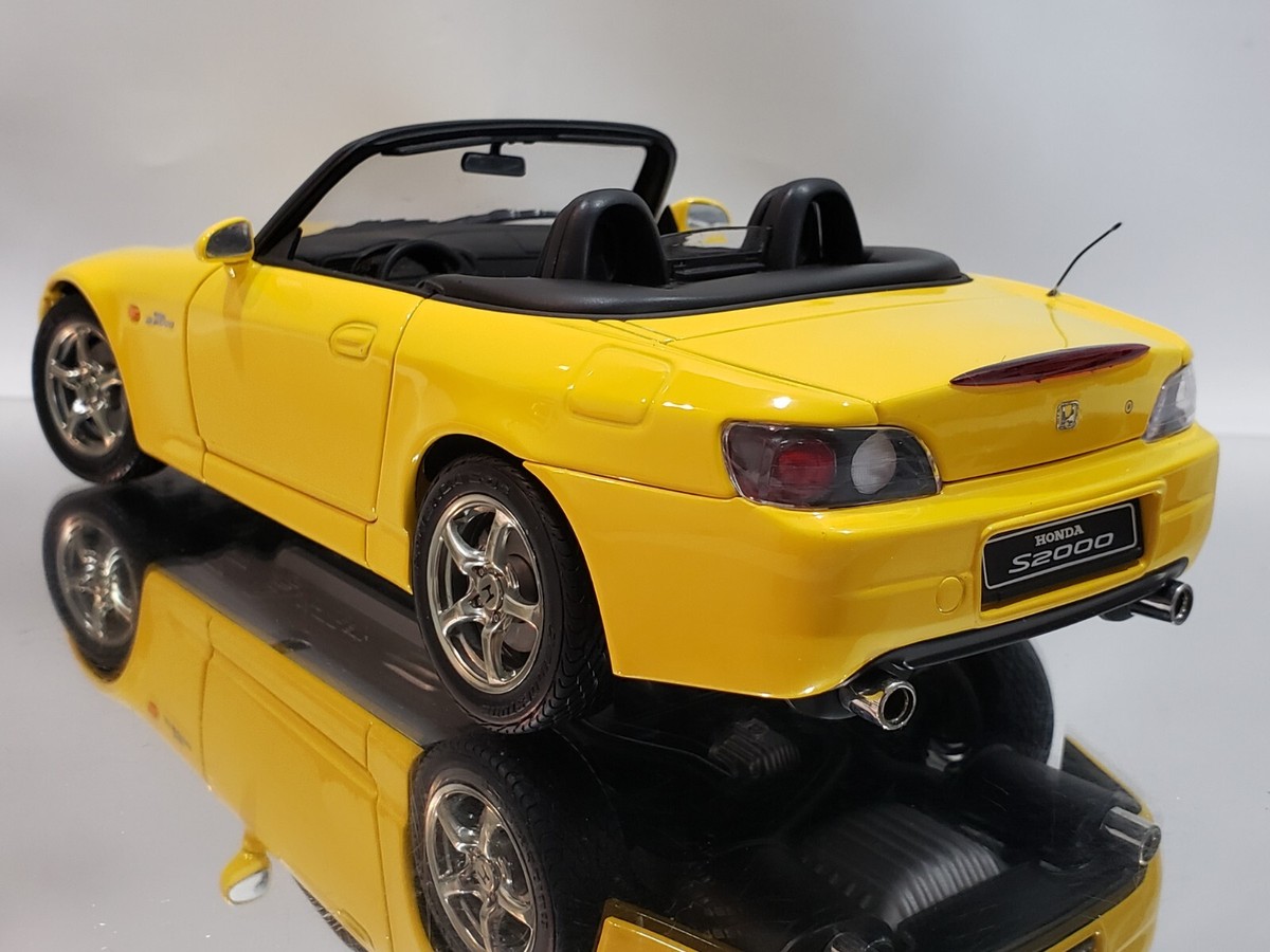 AUTOART　HONDA S2000 日本仕様  1/18　送料無料 AUTOART HONDA S2000 日本仕様 1/18 送料無料