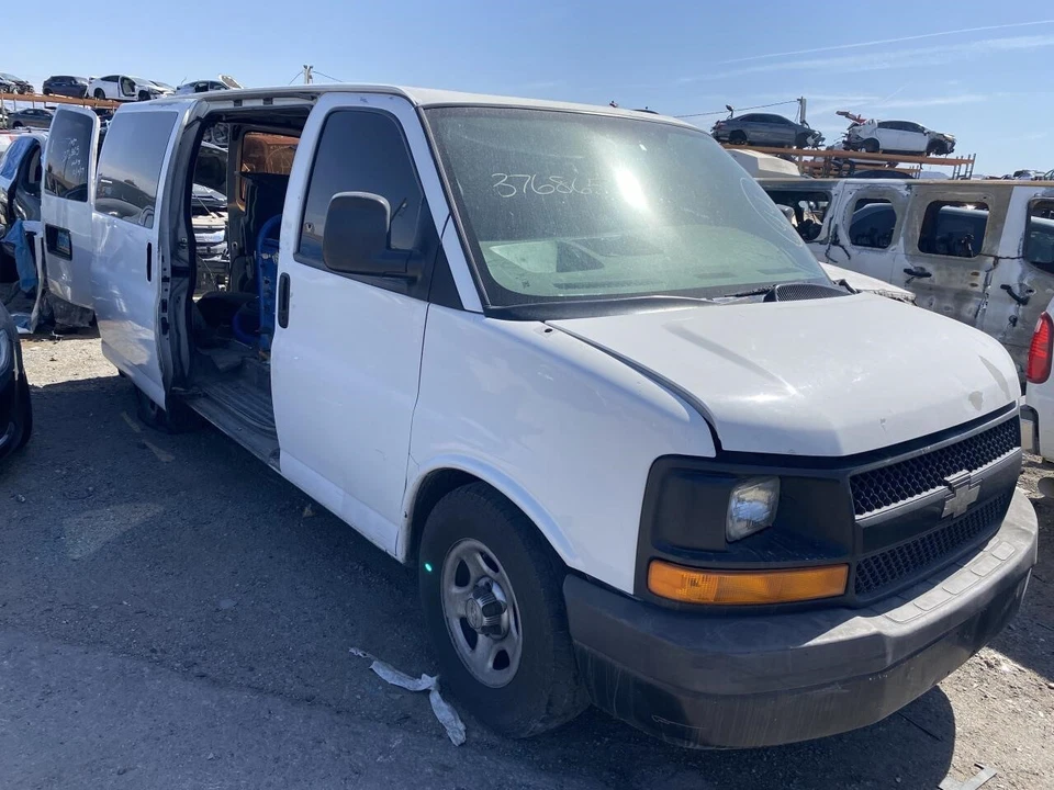 Used Air Cleaner Assembly fits: 2006 Chevrolet Express 1500 van 4.3 Grade A - Изображение 2 из 4