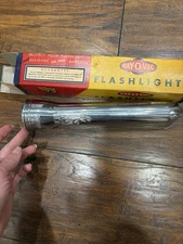 Vintage Rayovac Torpedo Flashlight Nos Ray-o-vac Bullet