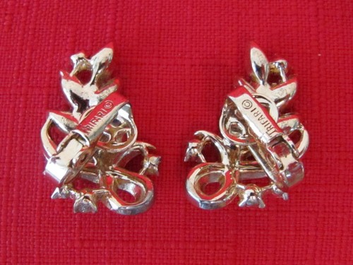 Vtg Crown Trifari Alfred Philippe Rhinestone Flower Goldtone Earrings - Picture 3 of 3
