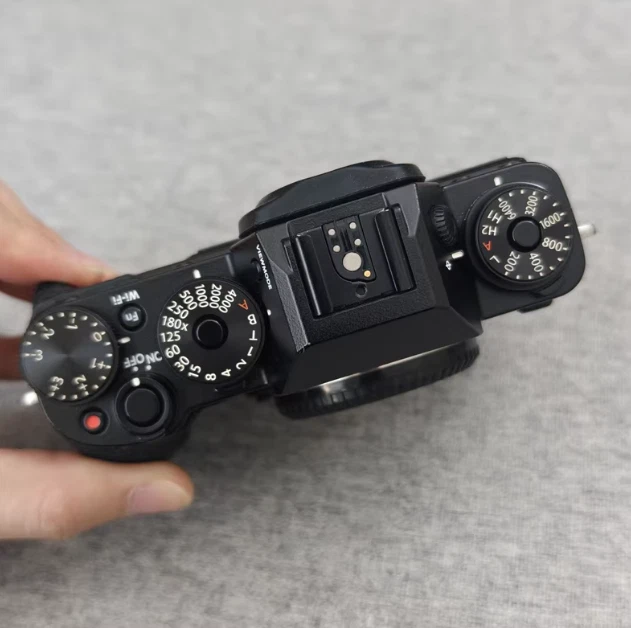 Fuji Fujifilm X T1 16.3MP Black Mirrorless Digital Cam Body 95% New Top Imaging - Image 3 of 4