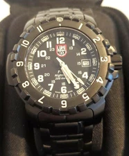 Luminox F-117 Nighthawk 6400 Series Quartz Watch 200M 45mm with Box and Manual