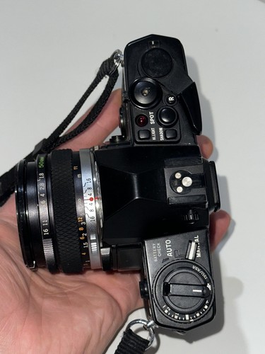 Olympus OM-4 / 35mm SLR Film Camera with / F.Zuiko Auto-s 50mm f/1.8 lens-parts - Picture 5 of 13