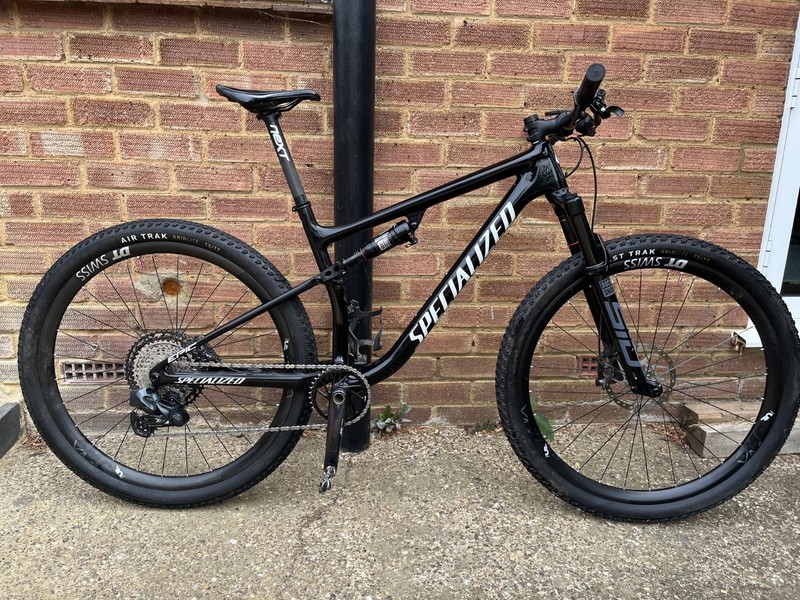 Specialized Epic Pro 2025 Yoke No Brain READ!