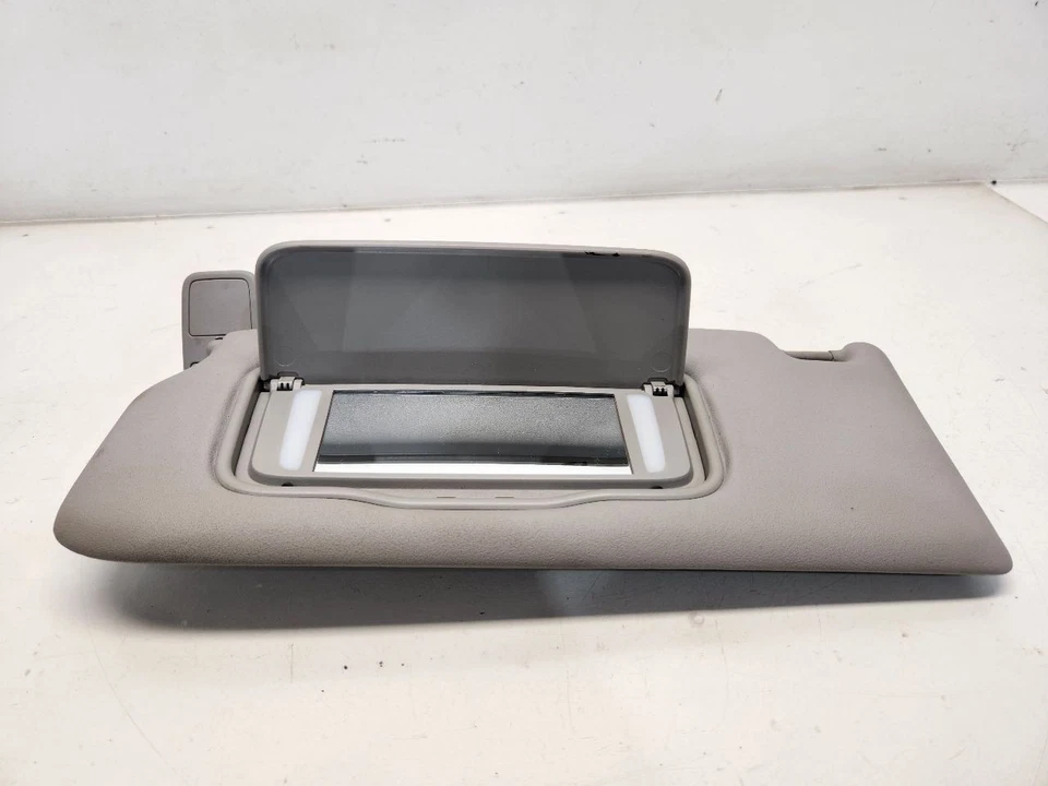 Parasol izquierdo para conductores Volvo C30 2007-09 con luz sin abridor de garaje *vinilo gris* Foto 3 de 4