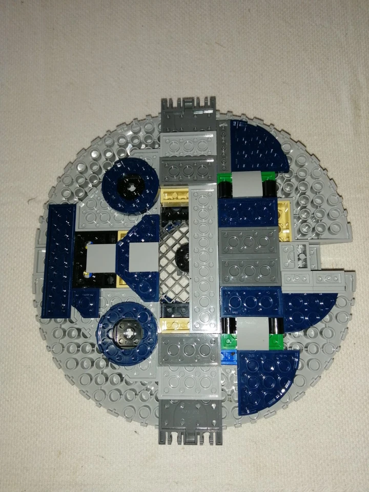 LEGO Star Wars 75233 Droid Gunship, photo 2 sur 4
