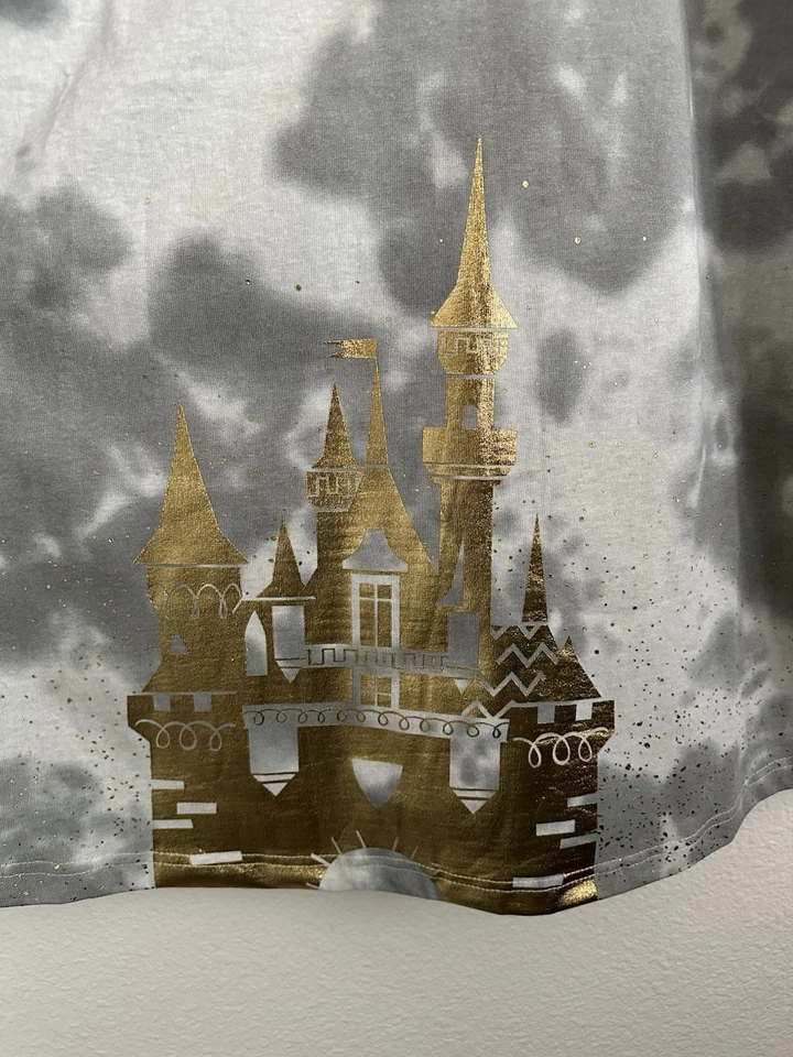 Camiseta deportiva para mujer talla 2XL Castle Spirit dorada brillo Disney Parks Disneyland Resort Foto 3 de 4