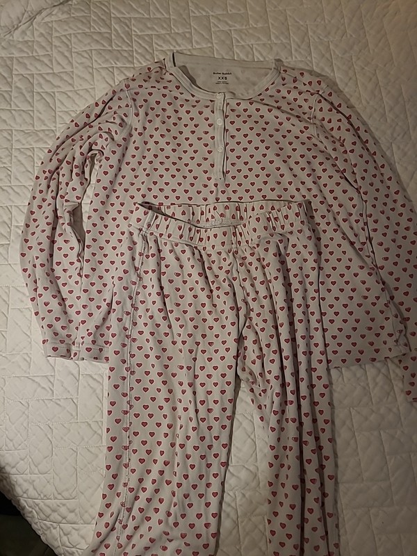 Roller Rabbit Girl's Pajama Set,  Size XXS, Heart Pattern, Pre-owned