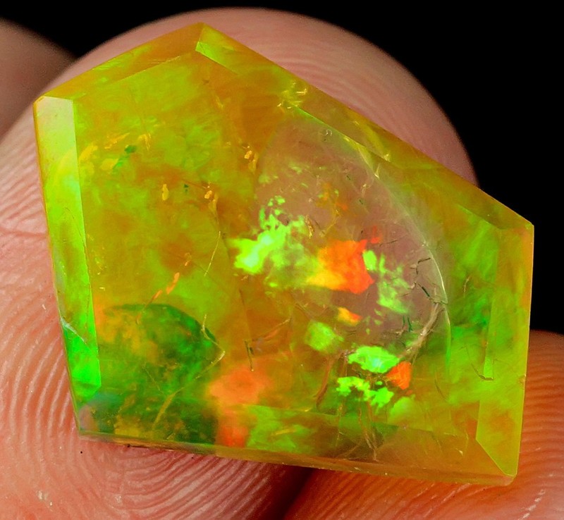 4.4Ct African Crystal Opal Play Of Color Facet Cut QSL1014