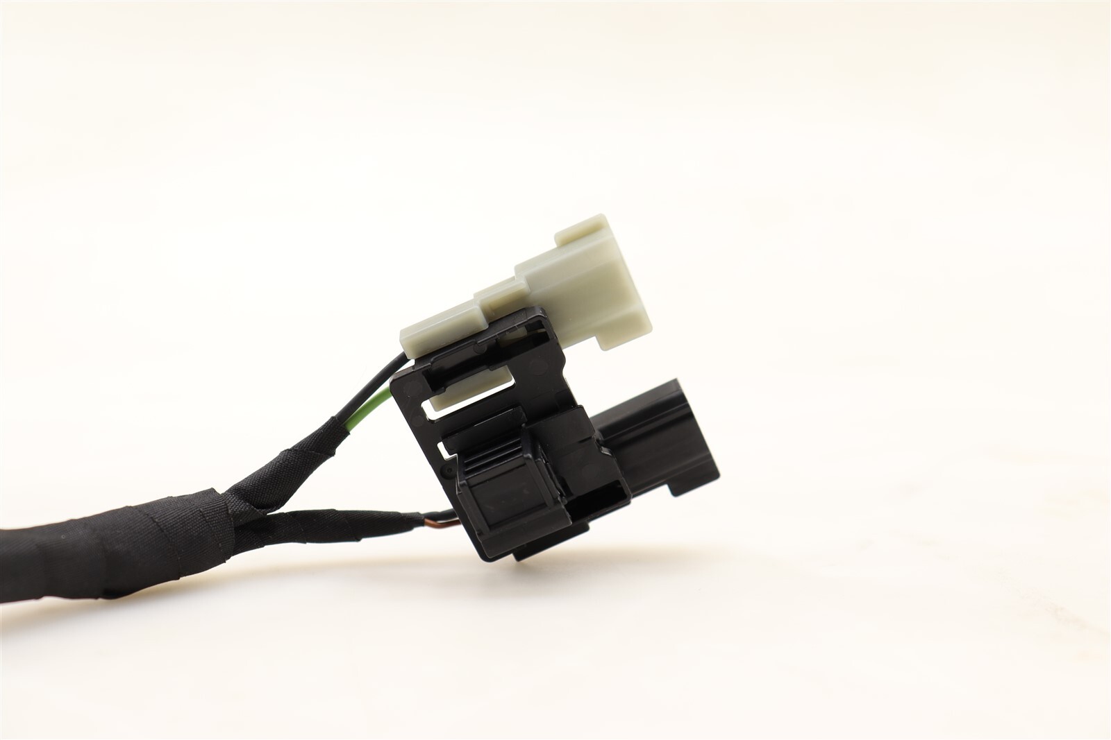 NEW OEM Ford Tailgate Wiring Harness Pigtail LL3Z14A411B Ford F150