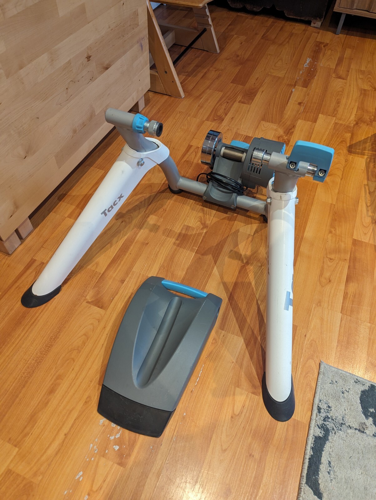 Tacx Flow T2240 Indoor Home Cycling Bluetooth Smart Turbo Trainer