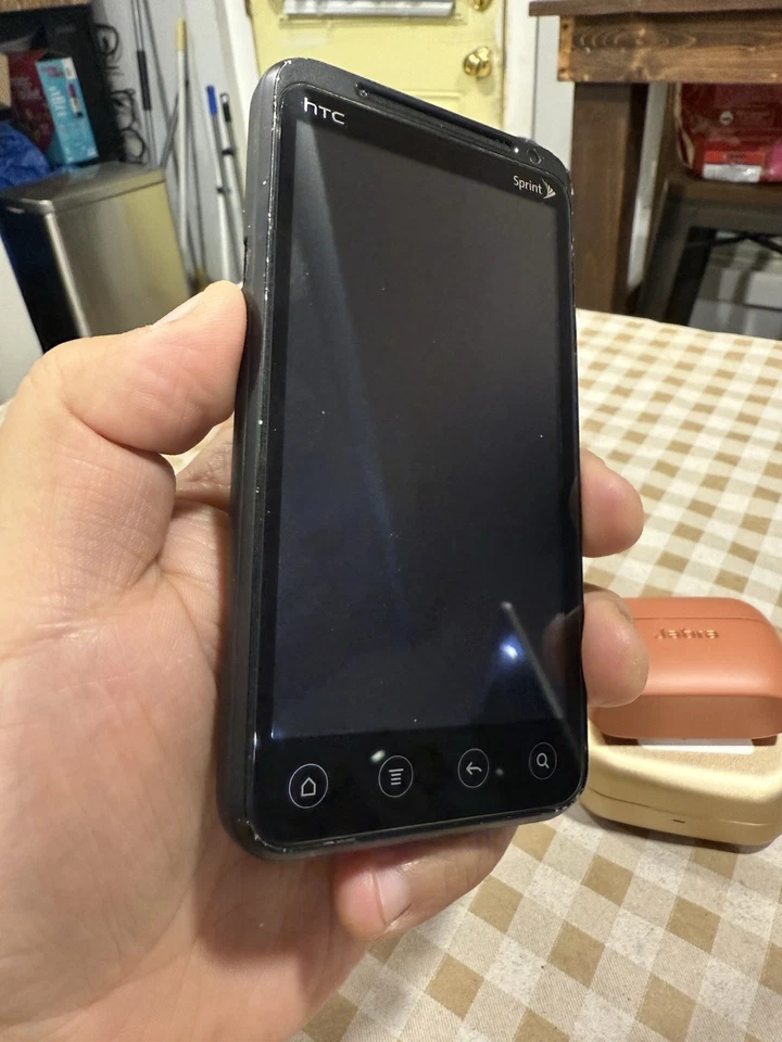 HTC Evo 3D / PG86100 - Black and Red Very Rare Smartphone Sprint - Image 3 of 4