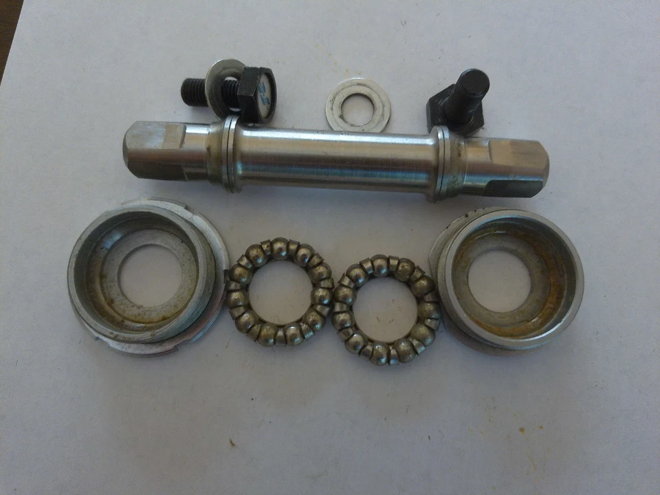 复古 Campagnolo 轨道底部支架带 Teledyne 钛主轴 — 第 2/4 张图片