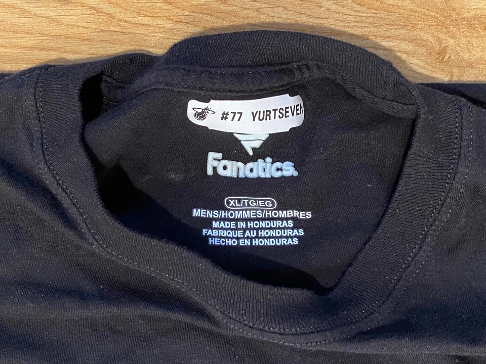 Omer Yurtseven Miami Heat Pre Juego Usado 2021 Playoffs Calentamiento Camisa Novato Foto 2 de 4