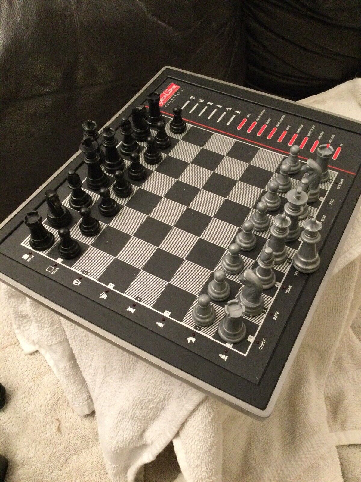 Excalibur Stiletto III Chess Game 5T-932ED Complete in Great