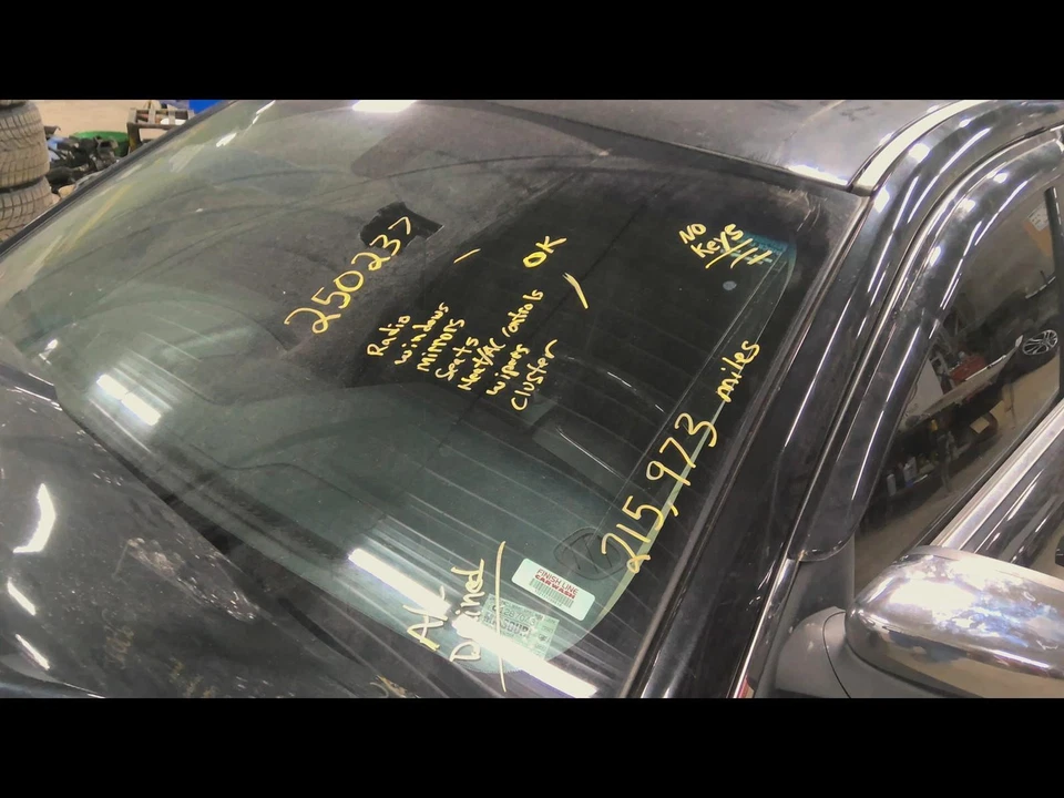 Used Engine Coolant Reservoir fits: 2011 Ford Taurus Grade A - Image 3 of 4