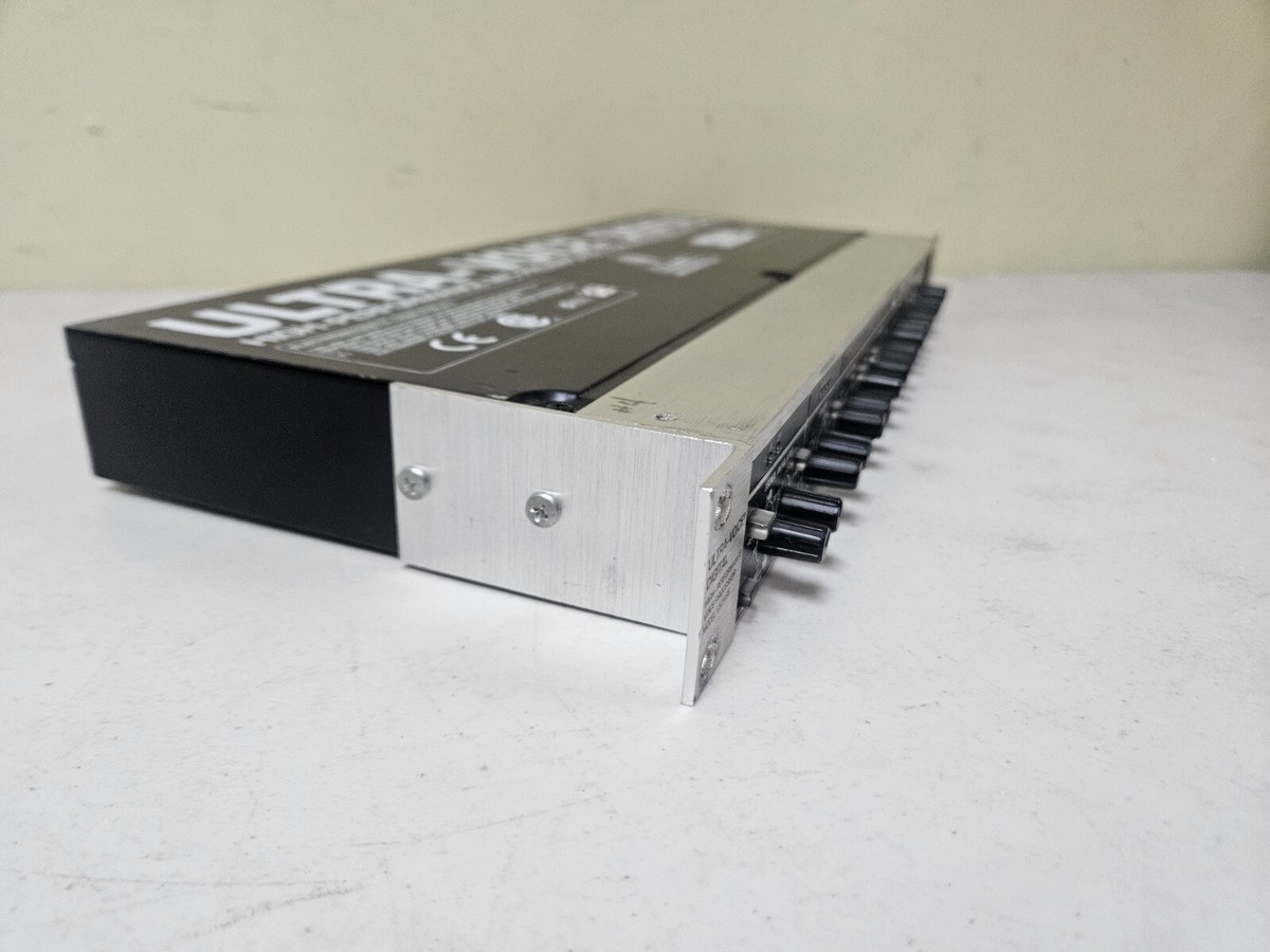 BEHRINGER VX2496 ULTRA VOICE DIGITAL PROCESSOR 24 BIT PARTS OR