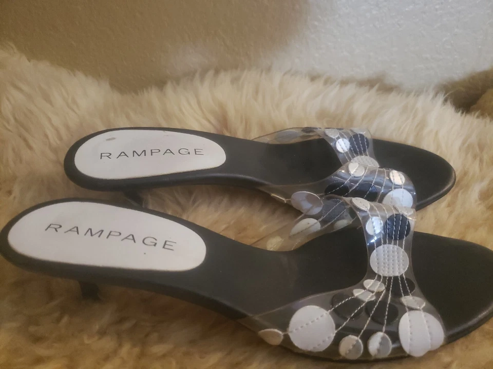 Сандалии диско Rampage размер 7.  Милый дизайн в горошек.  Отличное состояние товара  - Изображение 3 из 4
