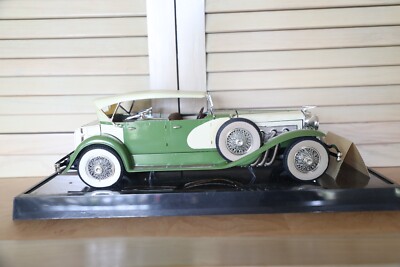 Hubley Duesenberg Dual Cowl Phaeton  1/18 Model W/ CASE