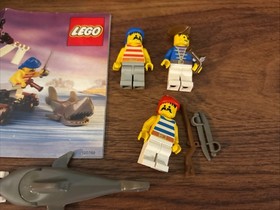 Lego 6257 Pirates  Castaway's Raft complete with instructions RARE 1989