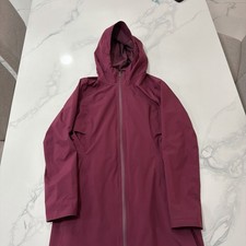 Lululemon Rain Rebel Waterproof Hooded Jacket Raincoat Size 6 Women Purple