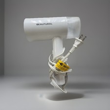 BEAUTURAL  Steamer White Plastic 100V-120V 