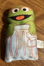 Vintage 1980 Sesame Street Oscar the Grouch Rattle Squeak Toy Plush RARE