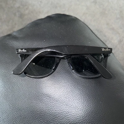 AUTHENTIC Ray-Ban Wayfarer RB2140 Black Rectangular Sunglasses Grey Tinted - Image 1 of 4