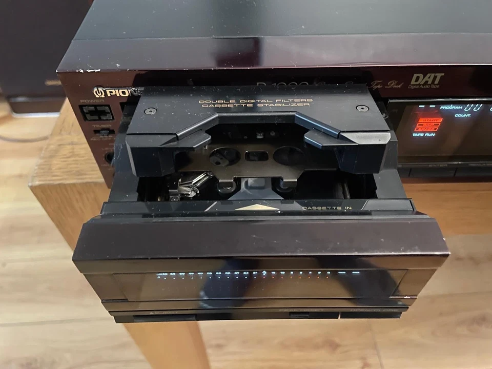 Pioneer DAT-D1000 (WORKING, READ DESCRIPTION) - Image 3 of 4