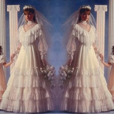 Vintage Victorian Wedding Dress High Neck Long Sleeves Lace Applique Bridal Gown