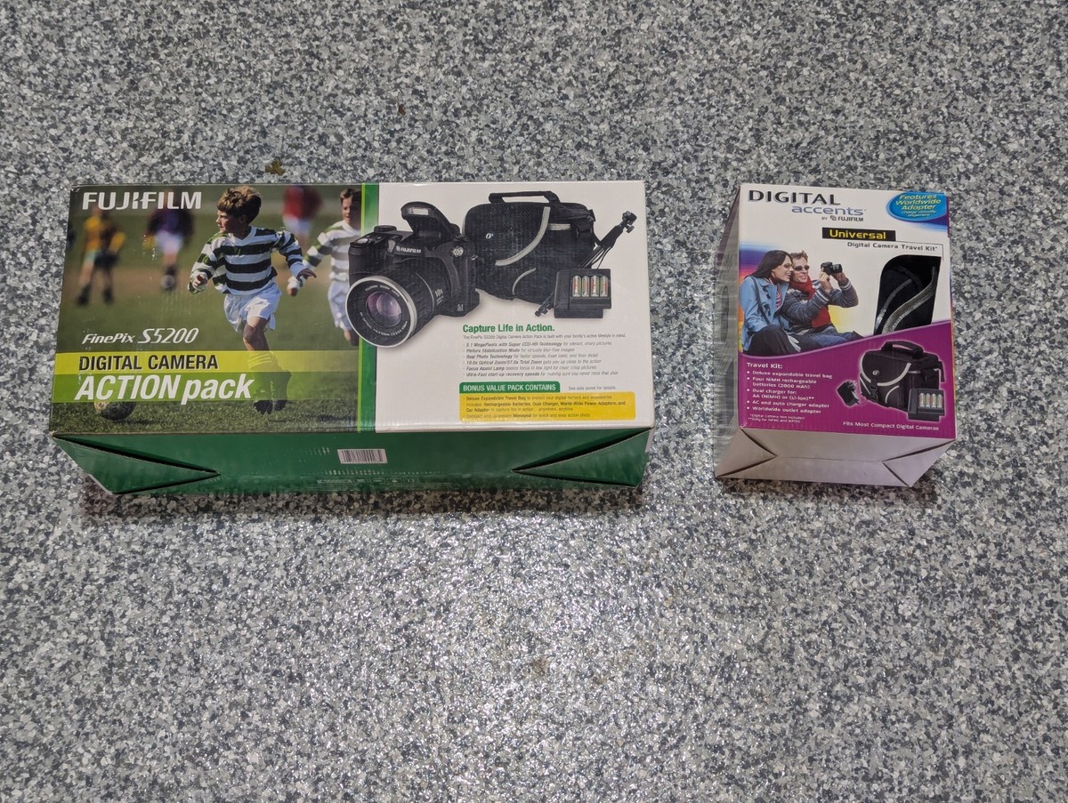 極美品 カメラマンセット FinePix S5200 2万円相当メモリー1GB付 Fujifilm FinePix S5200 5.1MP Digital Camera Action pack (case